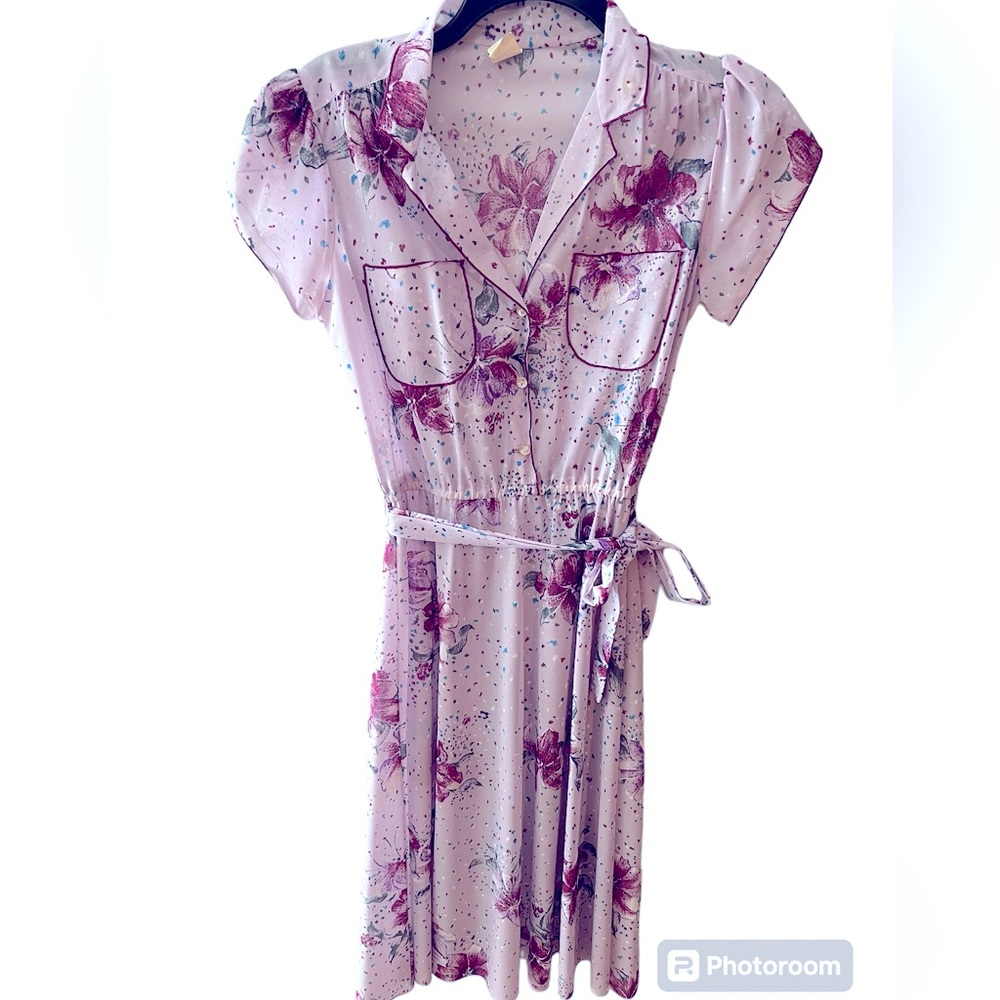 Vintage Purple Short Sleeve Button Up Chiffon Dress by the Limited. Size = 7.